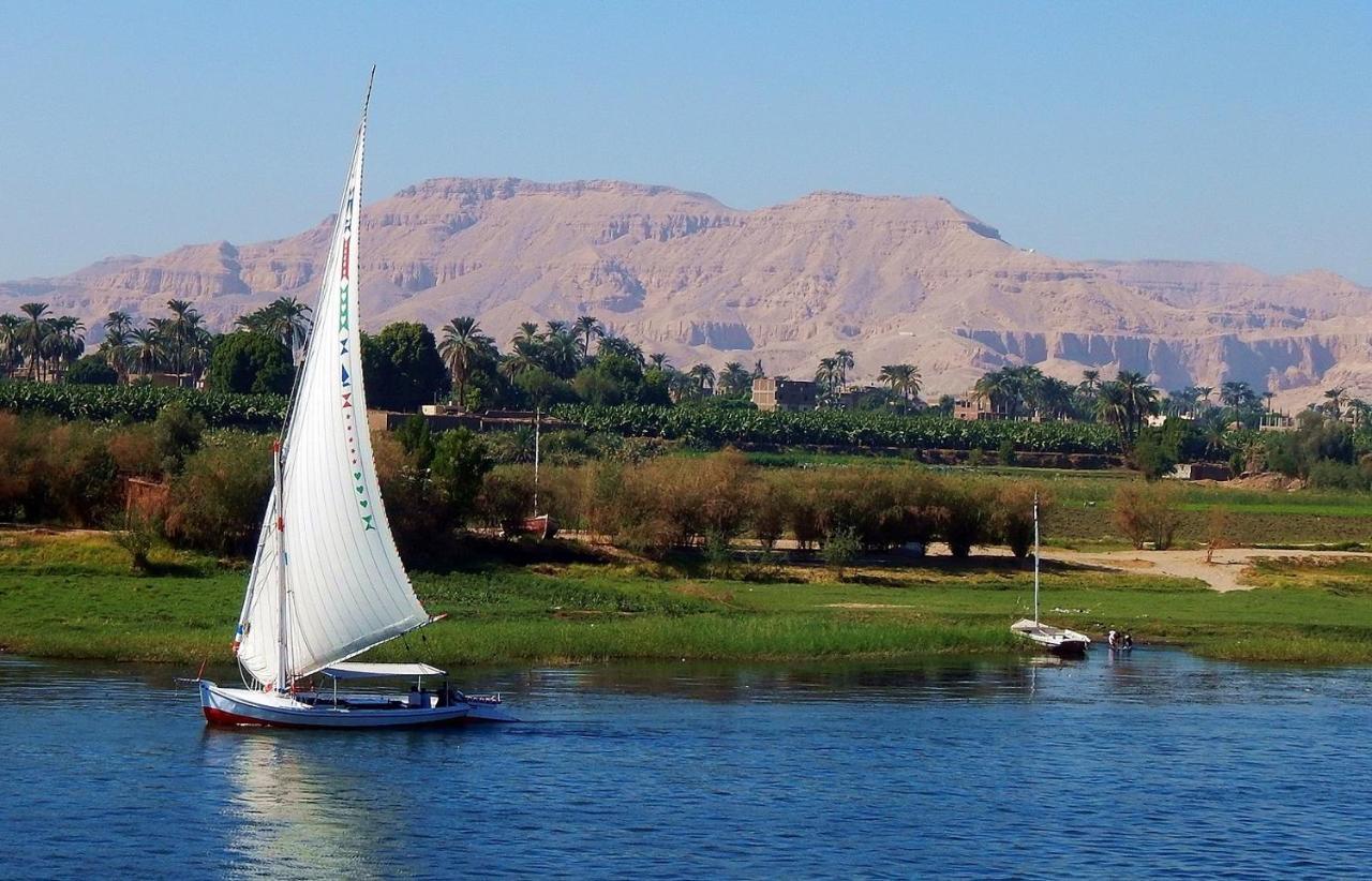 Royal Home Luxor Nile View المظهر الخارجي الصورة